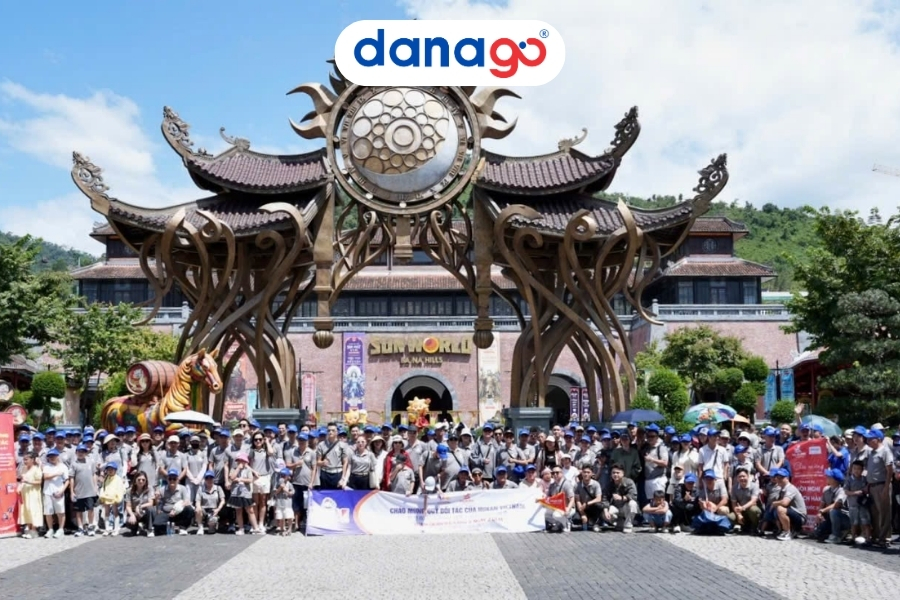 Đoàn 200 khách tham quan Bà Nà Hills do DANAGO tổ chức
